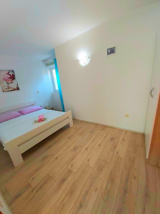 Apartamento La Meri Čunski Exterior foto